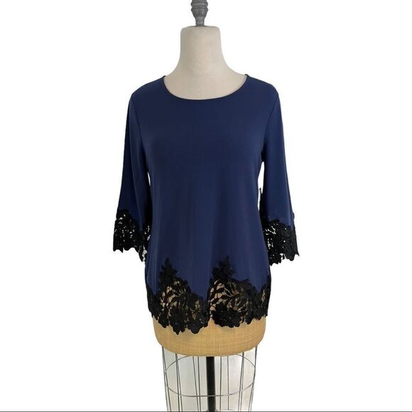 Chico's Lace Hem Top 0 Small NWOT - Picture 4 of 7